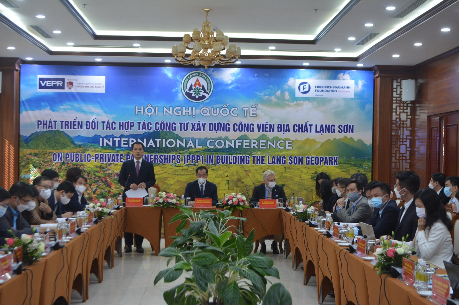 Hội nghị Quốc tế “Phát triển đối tác hợp tác công tư xây dựng Công viên địa chất Lạng Sơn” 