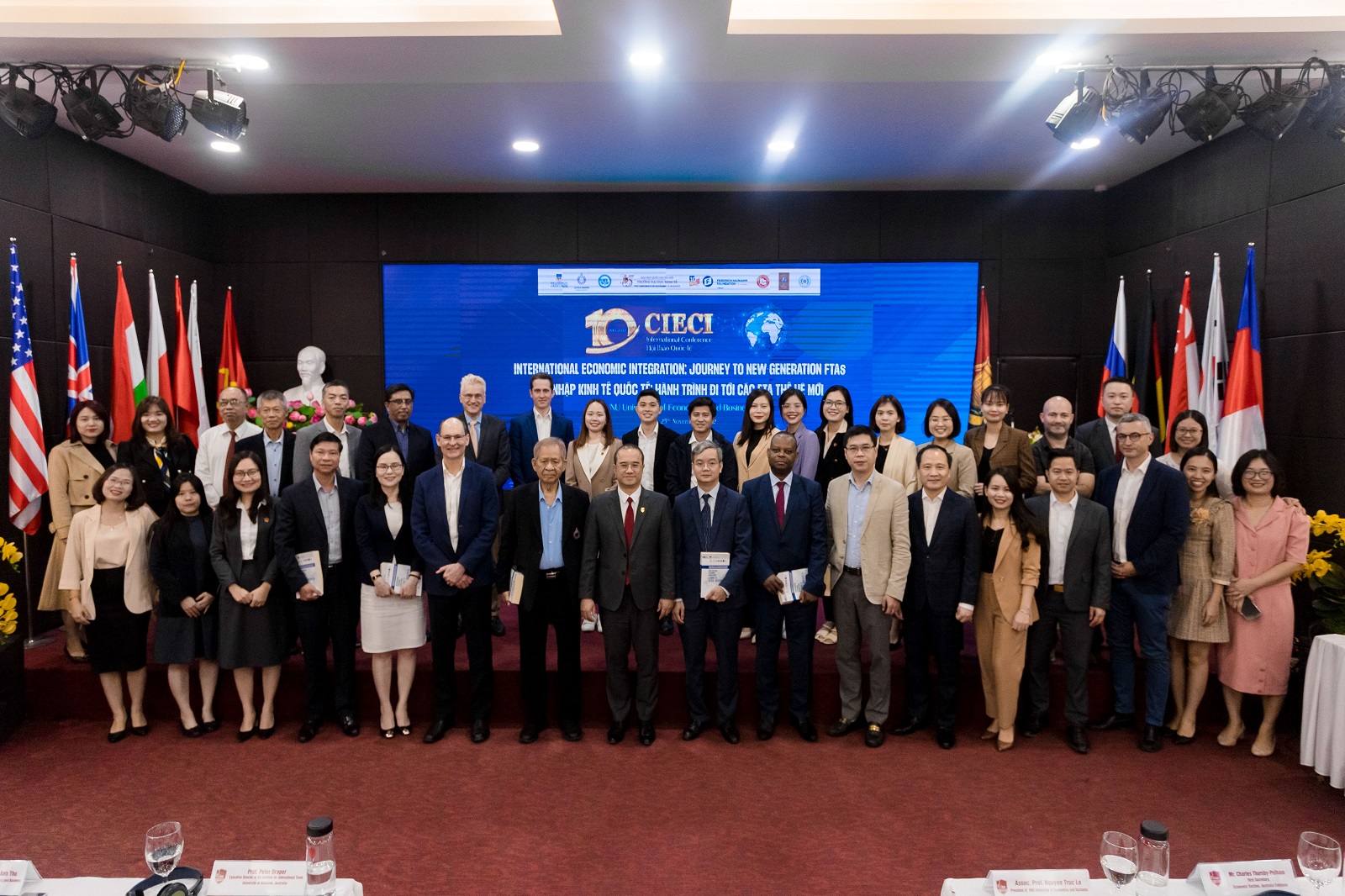 Hội nhập Kinh tế Quốc tế: Hành trình đi tới các FTA thế hệ mới – Vấn đề “nóng” tại CIECI 2022 và hàm ý chính sách cho Việt Nam 