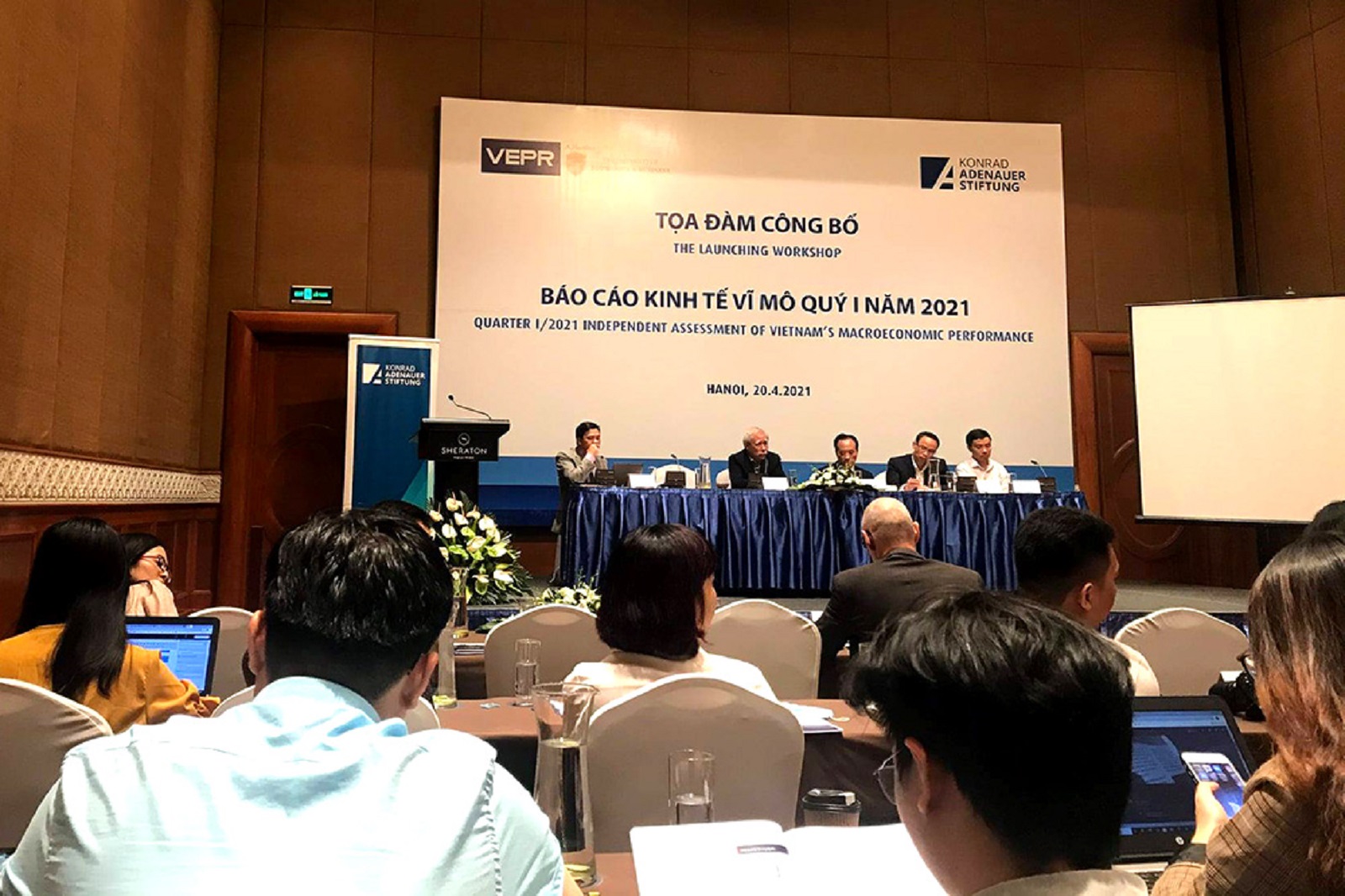 VEPR: Kinh tế Việt Nam có thể tăng trưởng 6-6,3% năm 2021