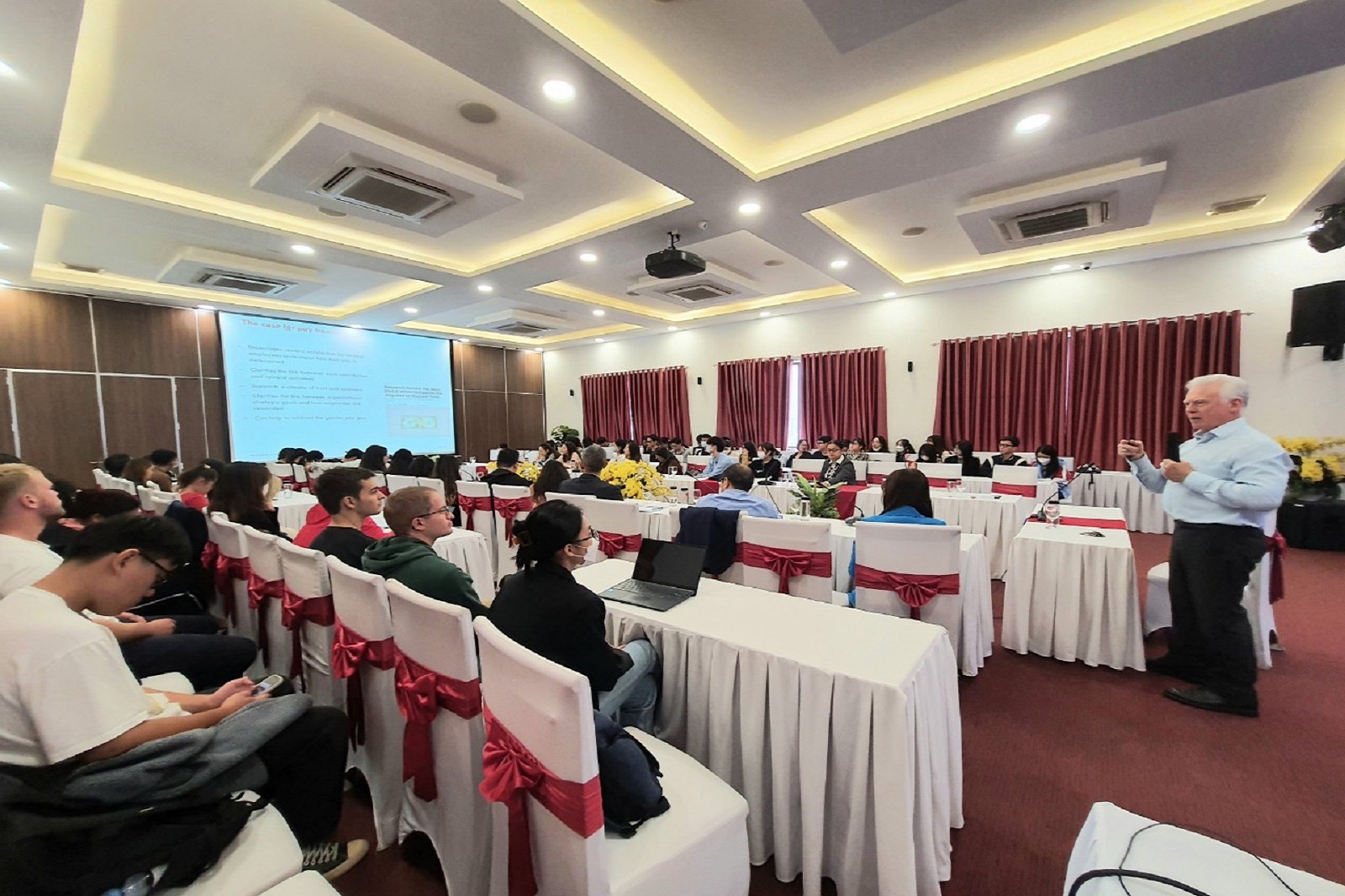 HR 3.0 thời đại số và hàm ý chính sách giáo dục cho Việt Nam
