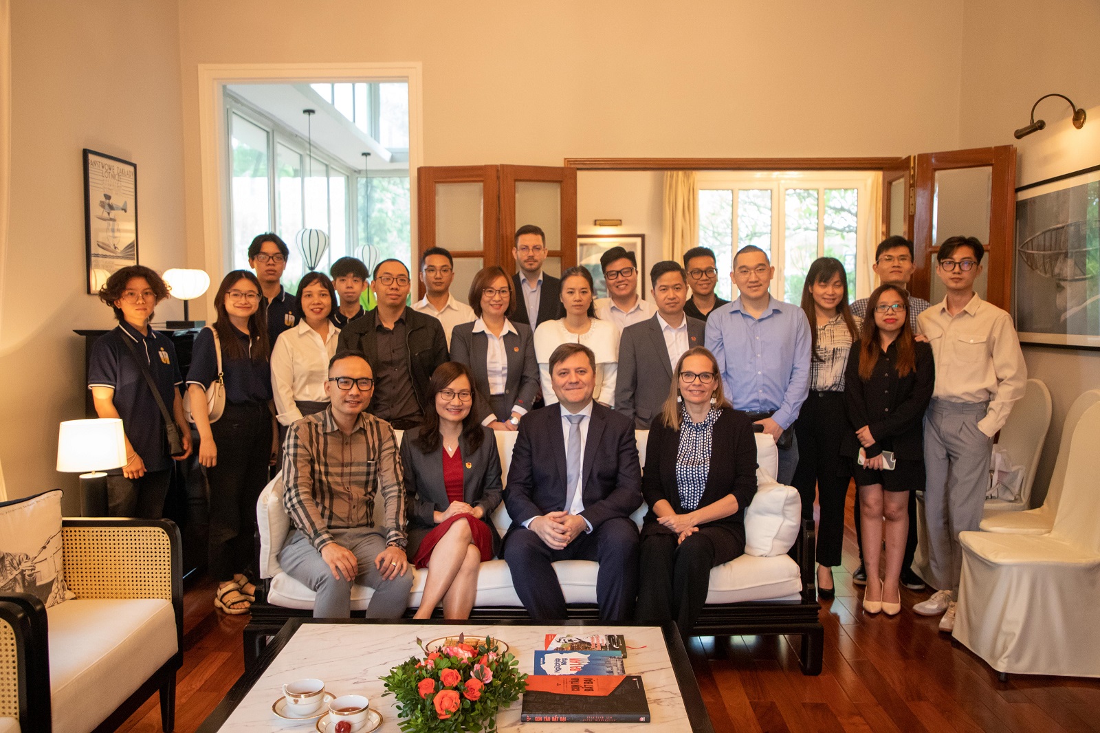 Thạc sĩ Quản trị Kinh doanh Liên kết Quốc tế (MBA-USF) với chuyến học tập thực tế cùng Đại sứ quán Ba Lan tại Việt Nam