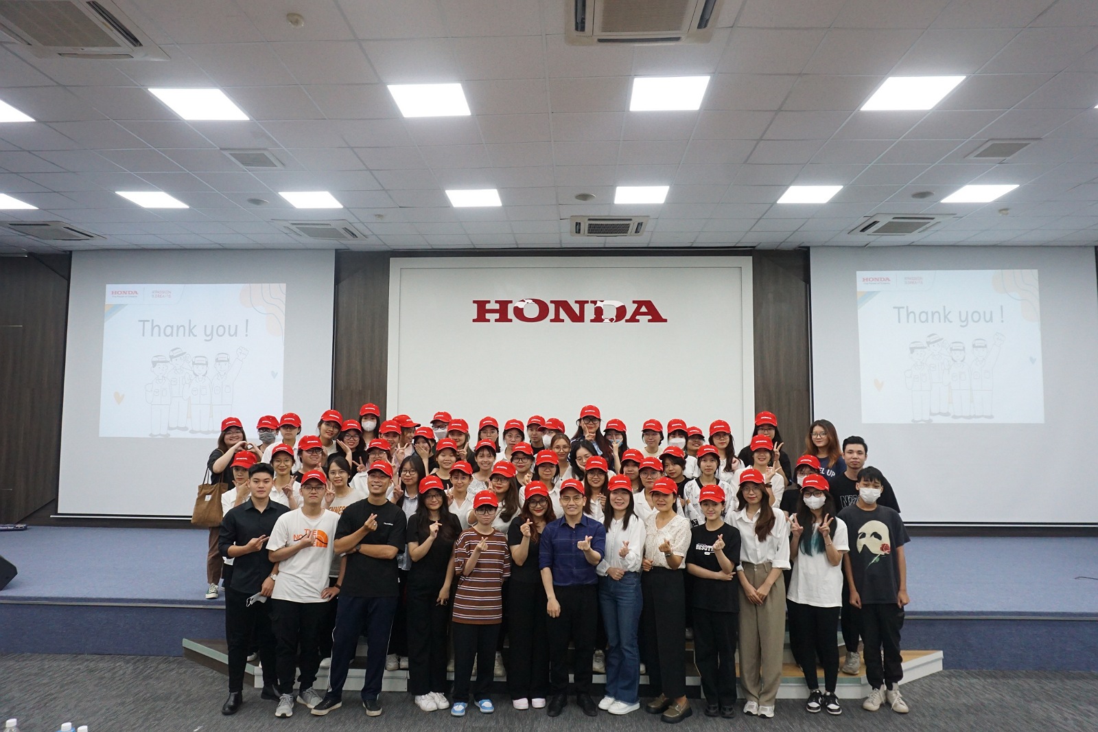 Sinh viên Kế toán Kiểm toán và chuyến đi thực tập thực tế tại công ty Honda năm học 2023-2024