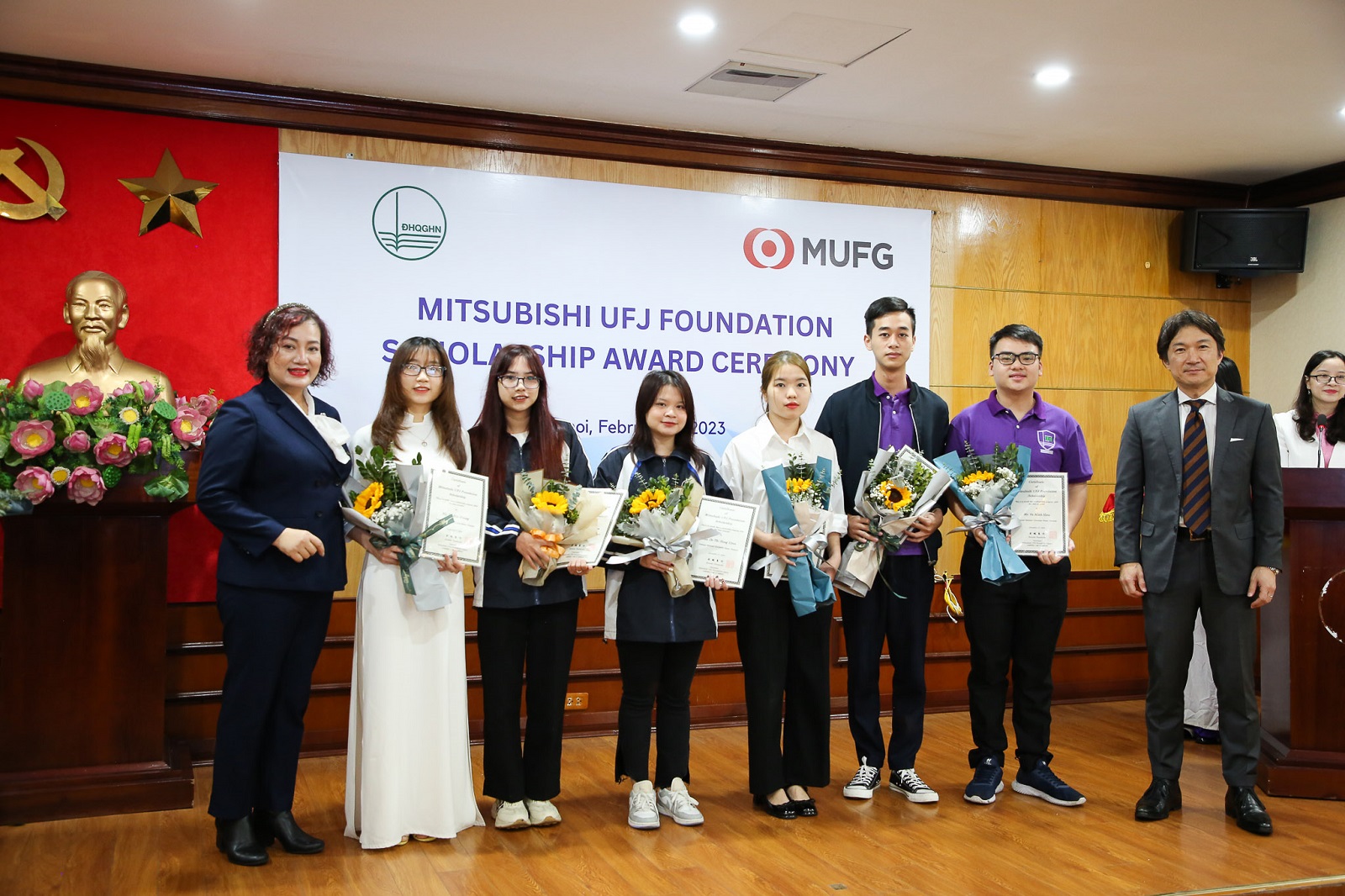 Sinh viên UEB liên tiếp xuất sắc dành học bổng của Hàn Quốc và Nhật Bản