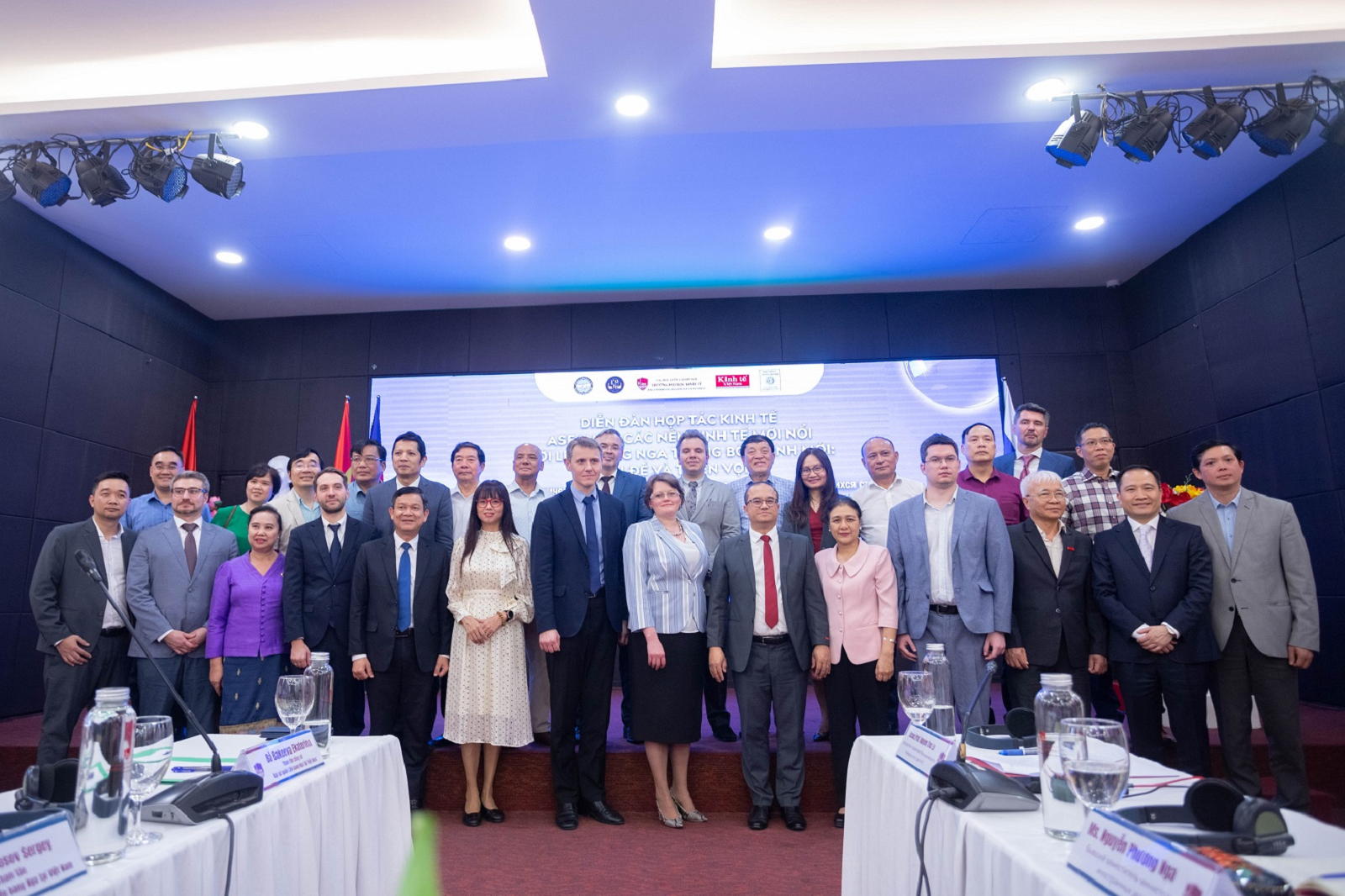 Trường Đại học Kinh tế, ĐHQGHN tổ chức Diễn đàn hợp tác kinh tế ASEAN và các nền kinh tế mới nổi với Liên bang Nga trong bối cảnh mới: Vấn đề và Triển vọng